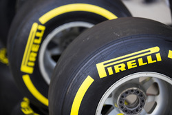 Des pneus Pirelli