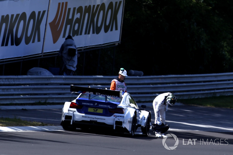 Максим Мартен, BMW Team RBM, BMW M4 DTM зупинився на треку