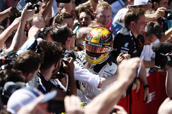 Le vainqueur Lewis Hamilton, Mercedes AMG F1 W08