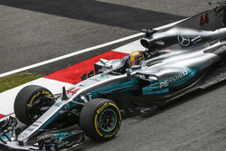 Льюіс Хемілтон, Mercedes-Benz F1 W08