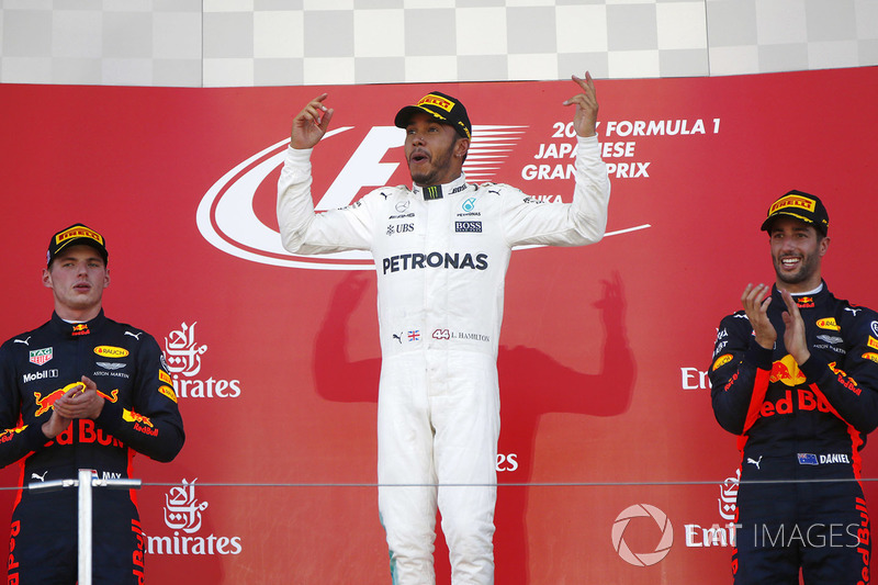 16º GP del Japón 2017 - 2º Max Verstappen, Red Bull Racing; 1º Lewis Hamilton, Mercedes; 3º Daniel Ricciardo, Red Bull Racing