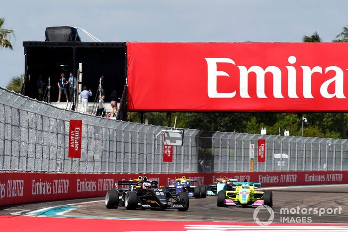 Jamie Chadwick, Jenner Racing, Emma Kimiläinen, Puma W Series Team.