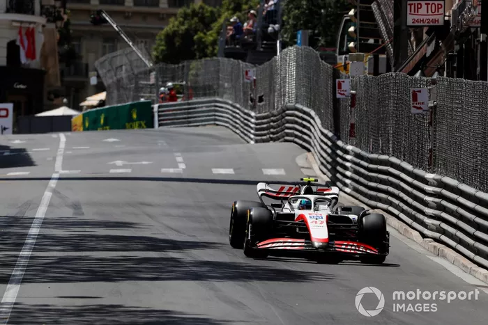 Mick Schumacher, Haas VF-22