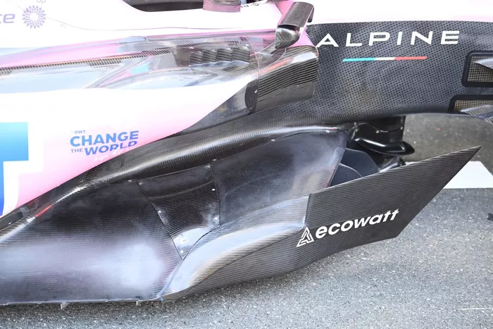 Alpine A523 technical detail