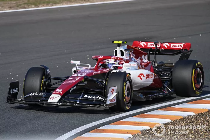 Zhou Guanyu, Alfa Romeo C42