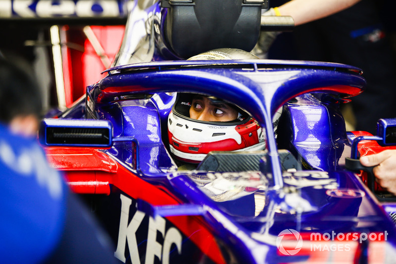 Komentar Anda soal KFC jadi sponsor Toro Rosso? (lanjutan)