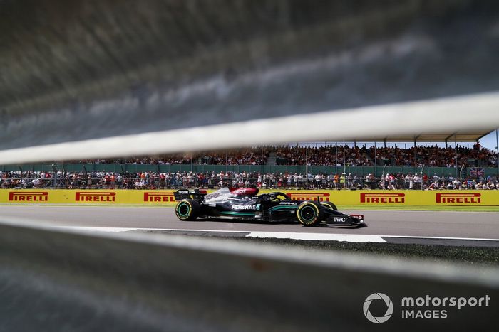 Lewis Hamilton, Mercedes W12