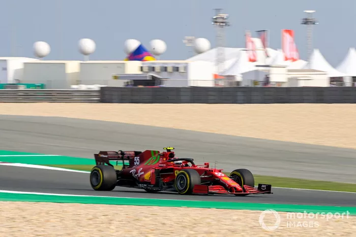 Carlos Sainz Jr., Ferrari SF21