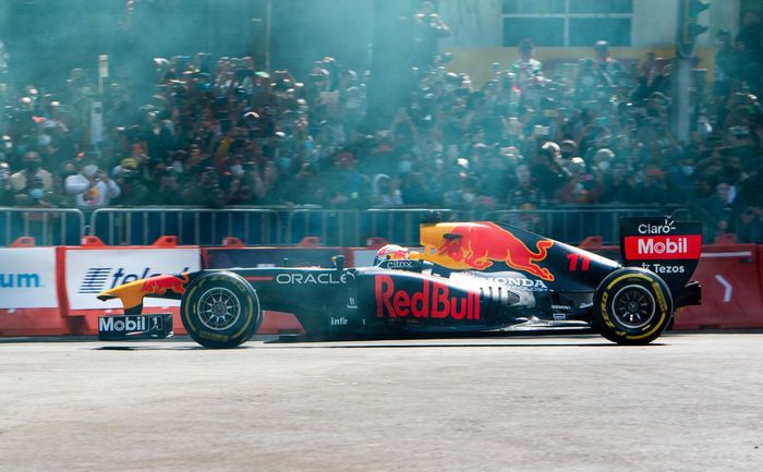 Sergio Pérez. Red Bull ShowRun CDMX
