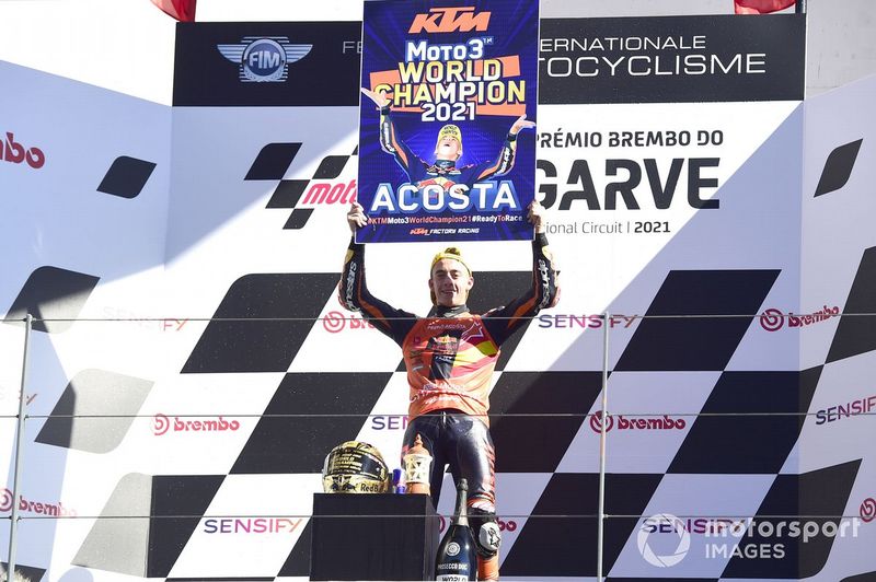 El ganador de la carrera y campeón del mundo Pedro Acosta, Red Bull KTM Ajo