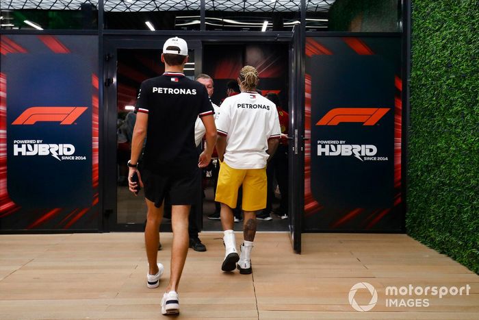 Lewis Hamilton, Mercedes-AMG, George Russell, Mercedes-AMG