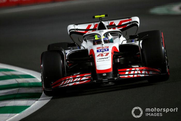 Mick Schumacher, Haas VF-22