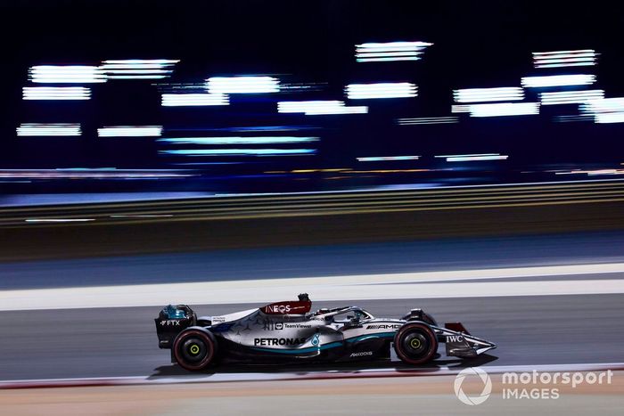 George Russell, Mercedes W13 en la pista