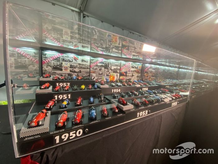 Colección de coches miniatura de F1