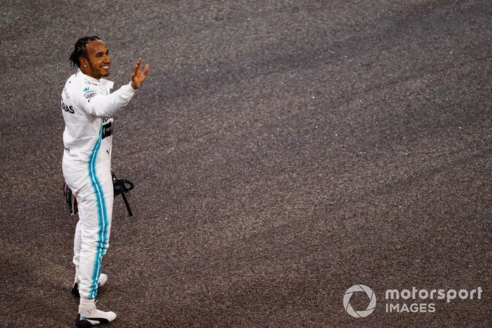 Ganador de la pole Lewis Hamilton, Mercedes AMG F1