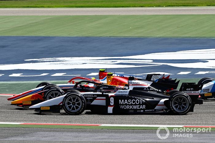 Christian Lundgaard, ART Grand Prix, lucha con Jehan Daruvala, Carlin, y Oscar Piastri, Prema Racing 