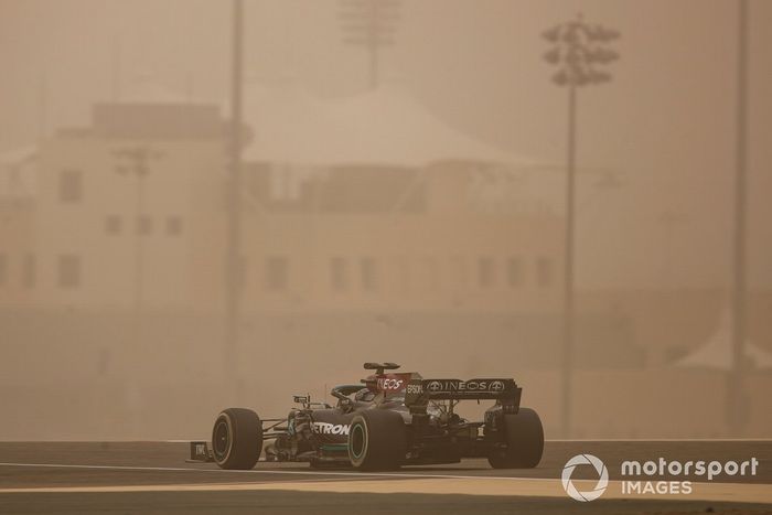 Lewis Hamilton, Mercedes W12