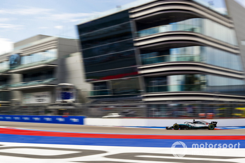 Льюис Хэмилтон, Mercedes AMG F1 W09