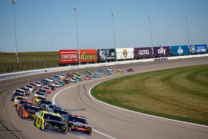 Brandon Jones, Joe Gibbs Racing Toyota, Connor Zilisch, JR Motorsports Chevrolet