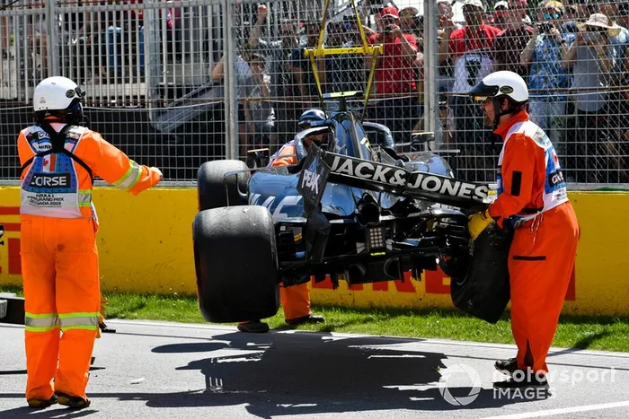Kevin Magnussen, Haas VF-19