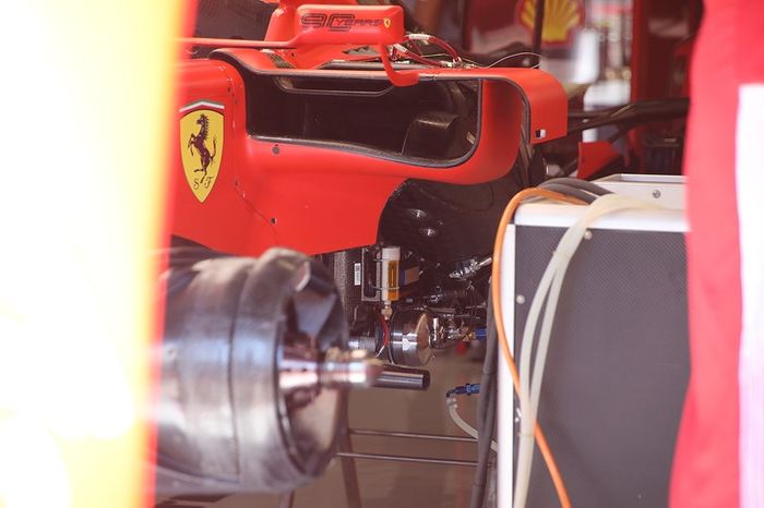 Suspensión delantera del Ferrari SF90
