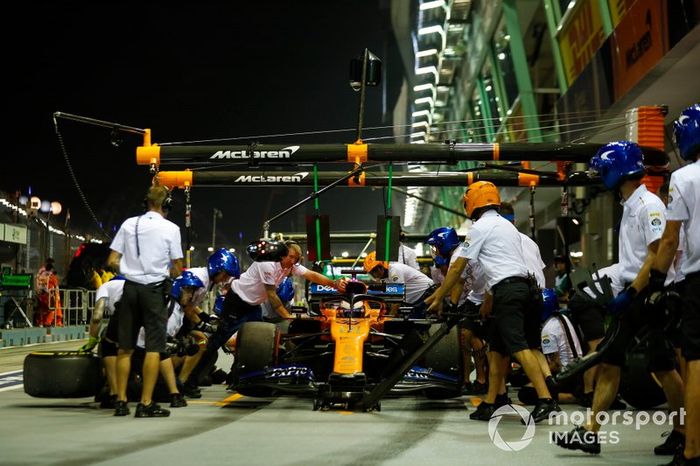Carlos Sainz Jr., McLaren MCL34