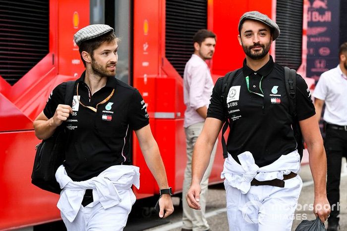 Mecánicos de Mercedes AMG F1