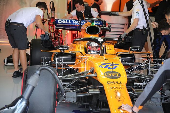 Carlos Sainz Jr., McLaren MCL34