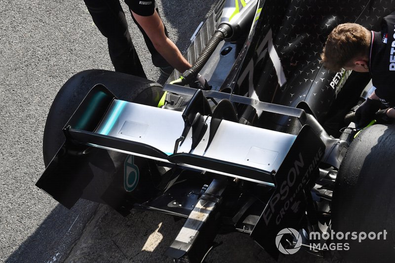 Mercedes-AMG F1 W10 EQ Power+, dettaglio dell'ala posteriore