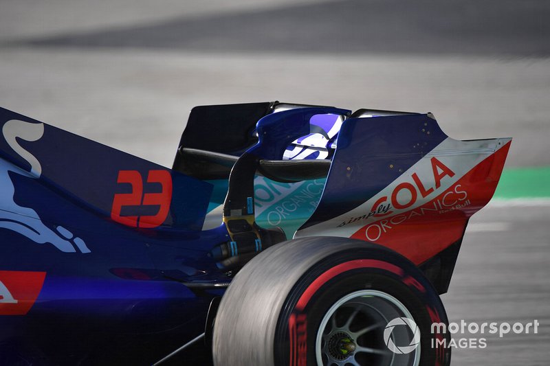 Scuderia Toro Rosso STR14 arka kanat