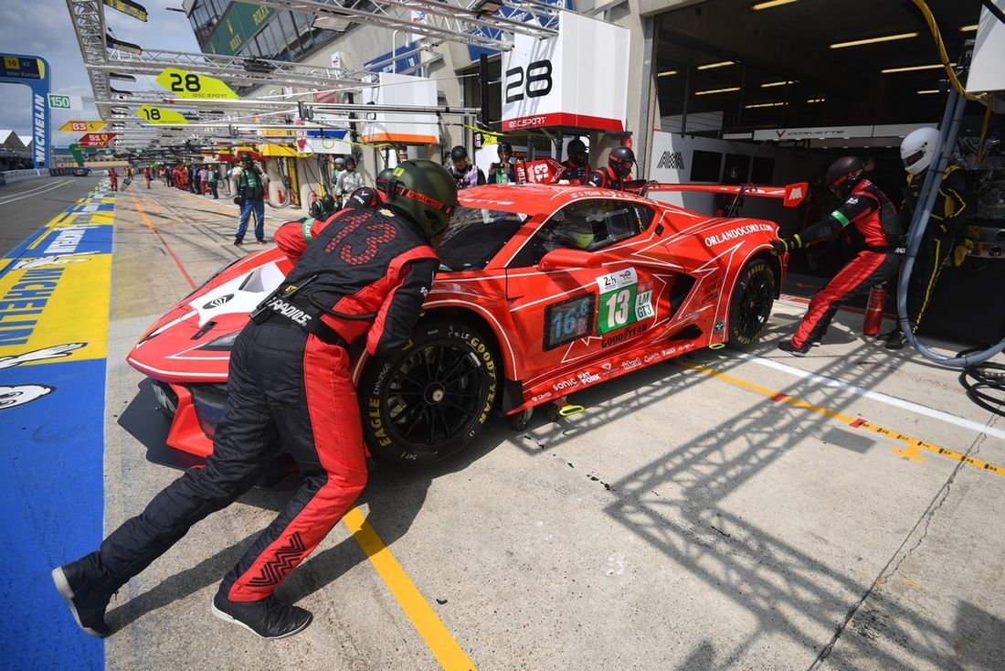 #13 AWA Racing Corvette Z06 LMGT3.R: Orey Fidani, Lars Kern, Matthew Bell