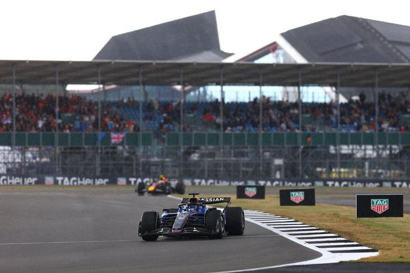 Yuki Tsunoda, Red Bull Racing Team, Alexander Albon, Williams