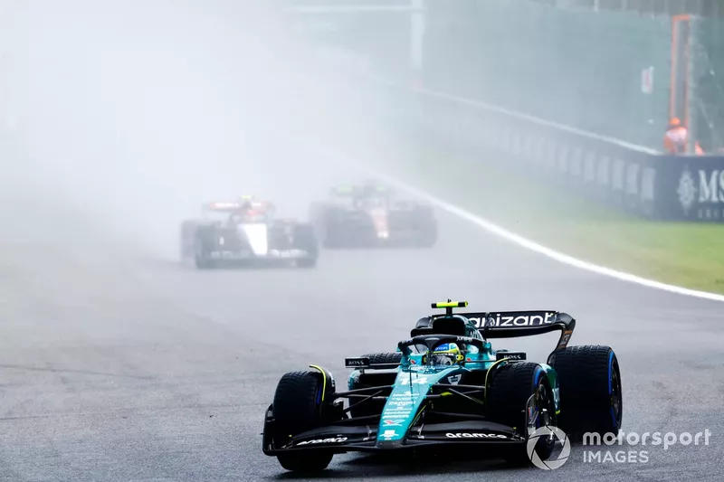Fernando Alonso, Aston Martin AMR23, Yuki Tsunoda, AlphaTauri AT04, Valtteri Bottas, Alfa Romeo C43