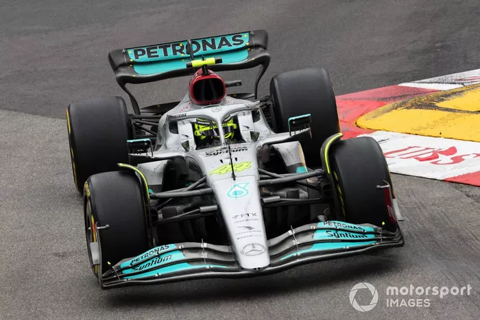 Lewis Hamilton, Mercedes W13