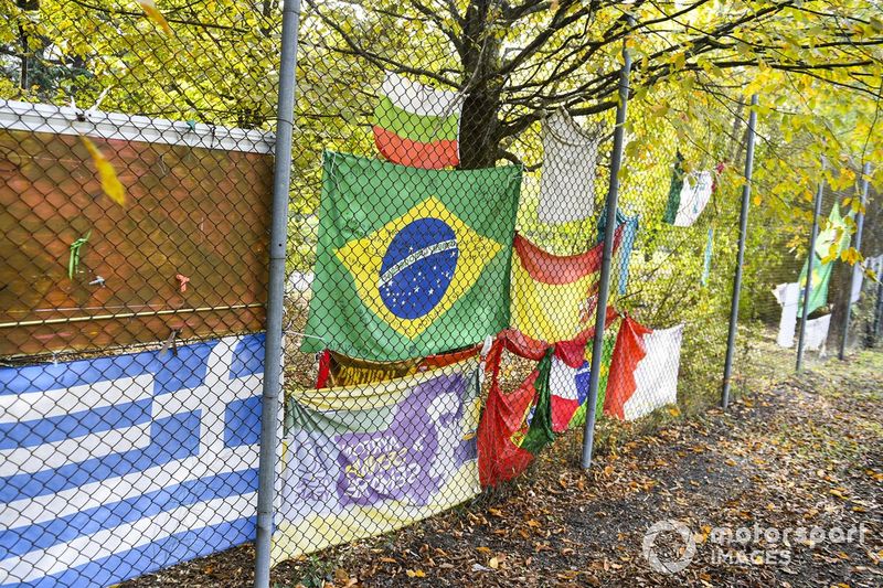 Homenaje a Ayrton Senna en el circuito donde falleció