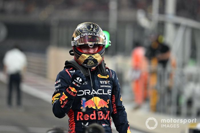 Poleman Max Verstappen, Red Bull Racing, celebra en Parc Ferme 