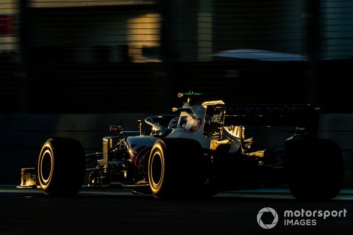 Kevin Magnussen, Haas VF-20