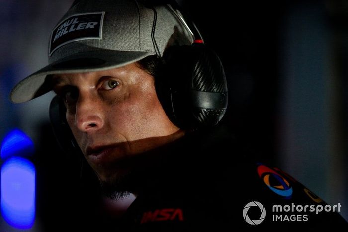 #48 Paul Miller Racing Lamborghini Huracan GT3, GTD: Madison Snow, Bryan Sellers, Corey Lewis, Andrea Caldarelli crew member