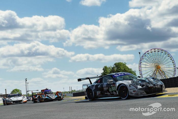 #88 Dempsey-Proton Racing Porsche 911 RSR: Riccardo Pera, Loek Hartog, Michael Francesconi, Kevin Van Dooren