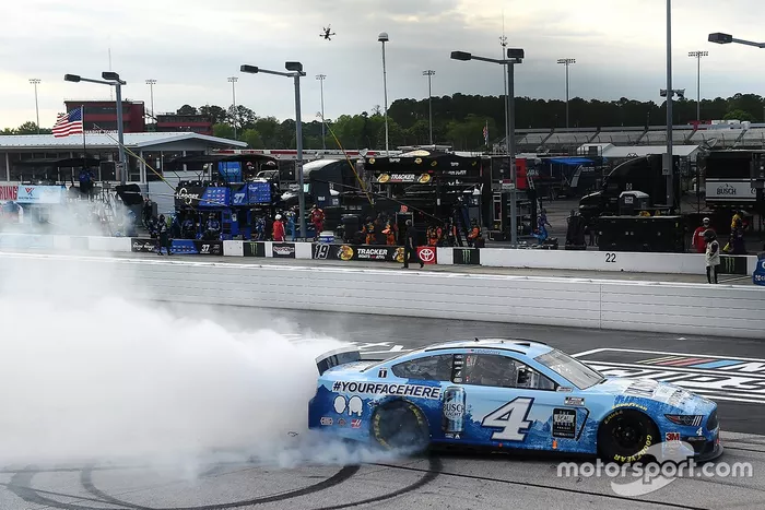 1. Kevin Harvick, Stewart-Haas Racing, Ford Mustang