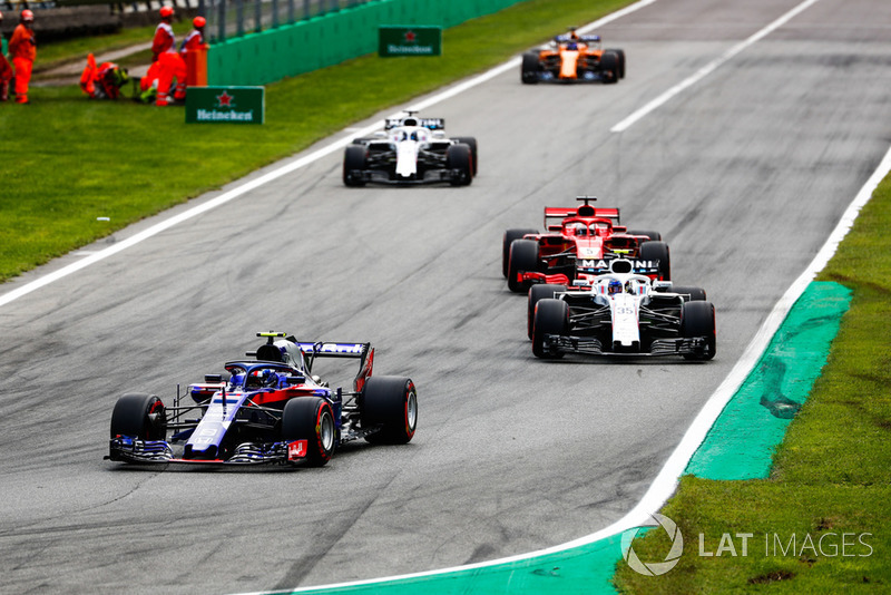 Pierre Gasly, Toro Rosso STR13, Sergey Sirotkin, Williams FW41, Sebastian Vettel, Ferrari SF71H, Lance Stroll, Williams FW41, Fernando Alonso, McLaren MCL33