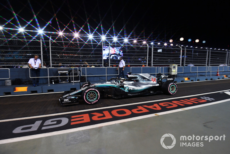 Lewis Hamilton, Mercedes AMG F1 W09 EQ Power+