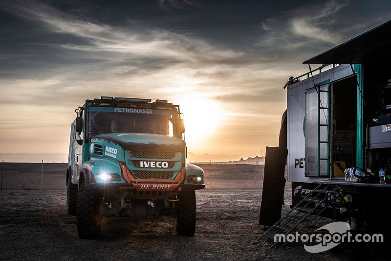 Герард де Рой, Мойсес Торральярдона, Дарек Родевальд, Petronas Team de Rooy Iveco, Iveco Powerstar (№503)