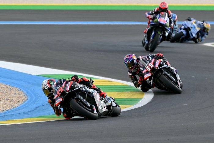 Marco Bezzecchi, Aprilia Racing, Jorge Martin, Aprilia Racing Team
