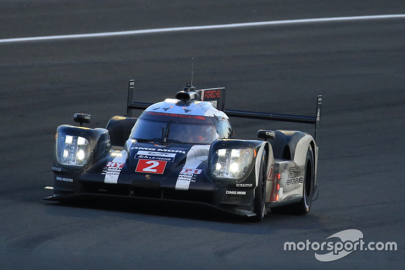 #2 Porsche Team Porsche 919 Hybrid: Romain Dumas, Neel Jani, Marc Lieb