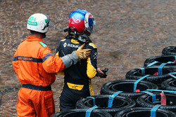 Jolyon Palmer, Renault Sport F1 Team va a sbattere durante la gara
