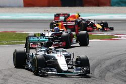 Lewis Hamilton, Mercedes AMG F1 W07 Hybrid