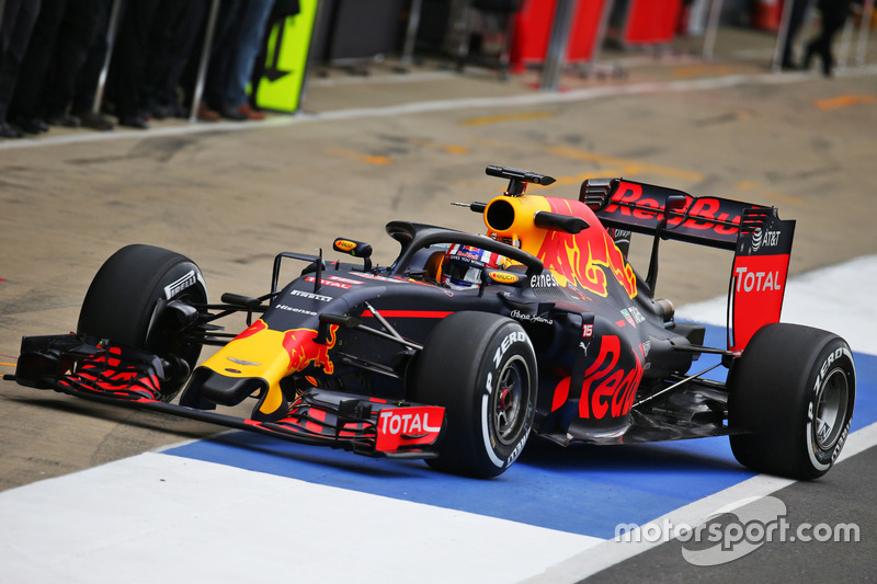 Pierre Gasly, Red Bull Racing RB12, Testfahrer, mit Halo