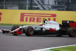 Esteban Gutierrez, Haas F1 Team VF-16 recovers na spin