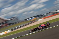 Carlos Sainz Jr., Scuderia Toro Rosso STR11